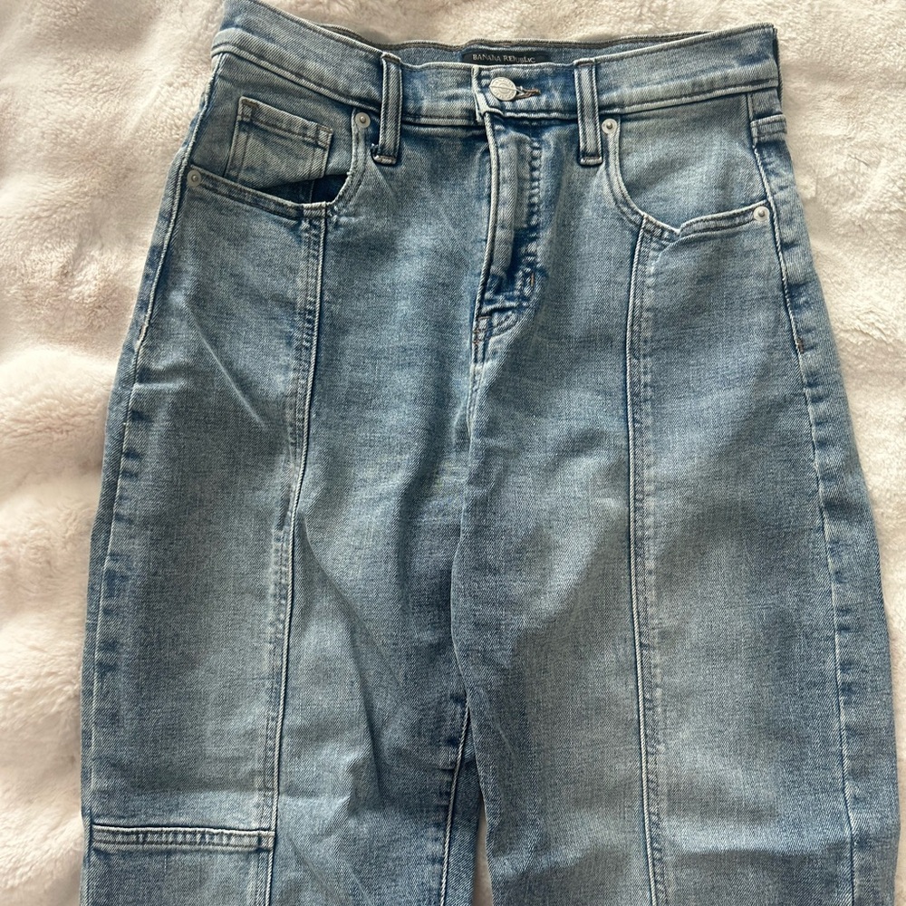 Banana Republic Light Blue High-Rise Barrel Jeans